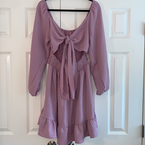 Women’s Tie in Back Lilac Dress size M - Picture 5 of 7